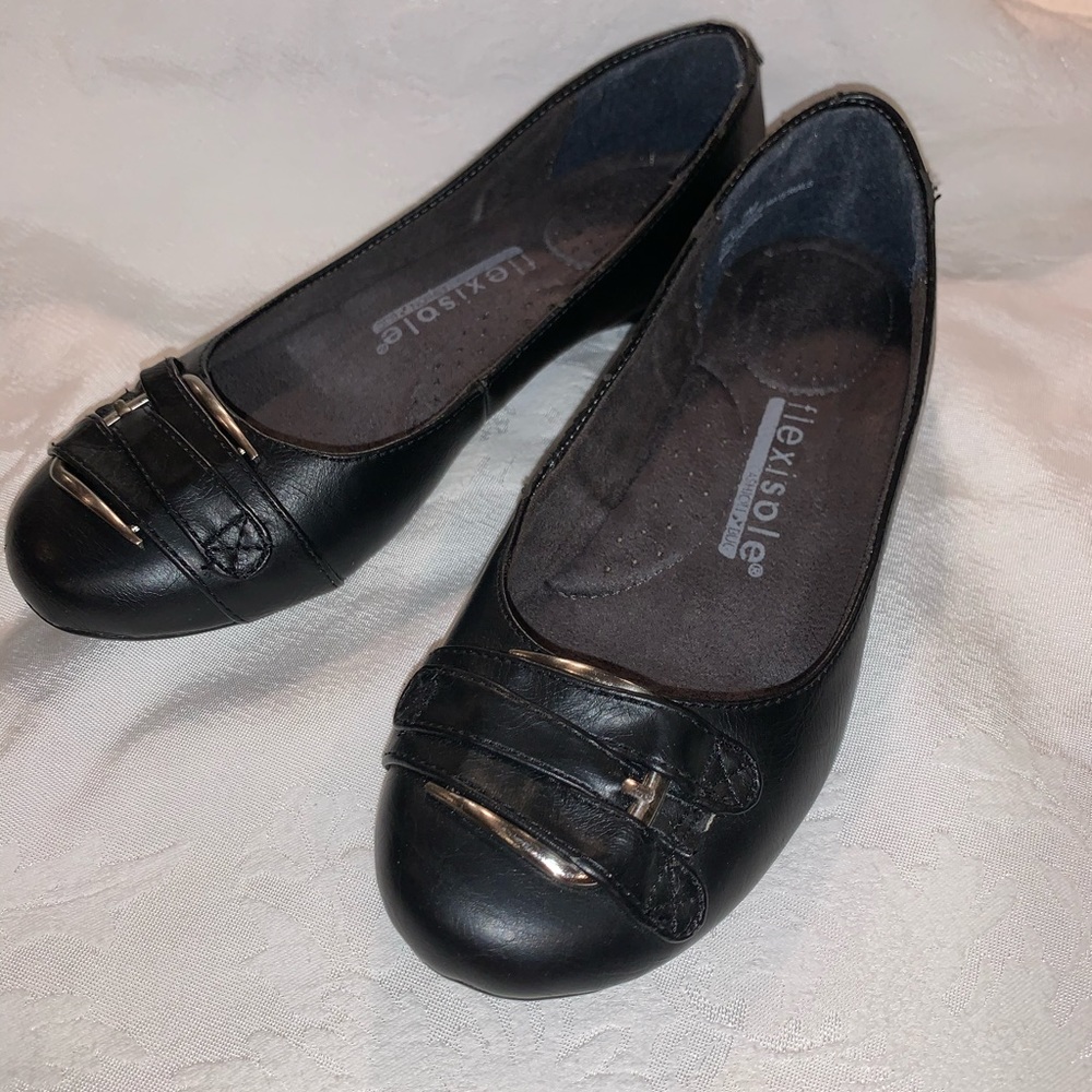 Dress‎ loafers